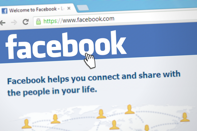 Facebook “Paper” Mobile App Hits the Market